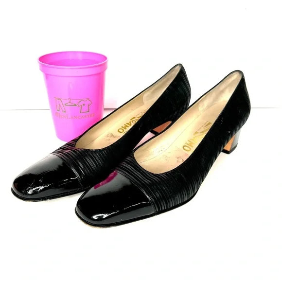 SALVATORE FERRAGAMO Black Cap Toe Chunky Heel Pumps, 8.5 A - Picture 8 of 11